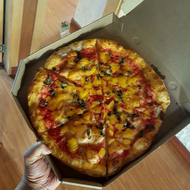 photo of Hervíboro Cocina Vegana Pizza Margarita shared by @heygabs8 on  15 Dec 2020 - review