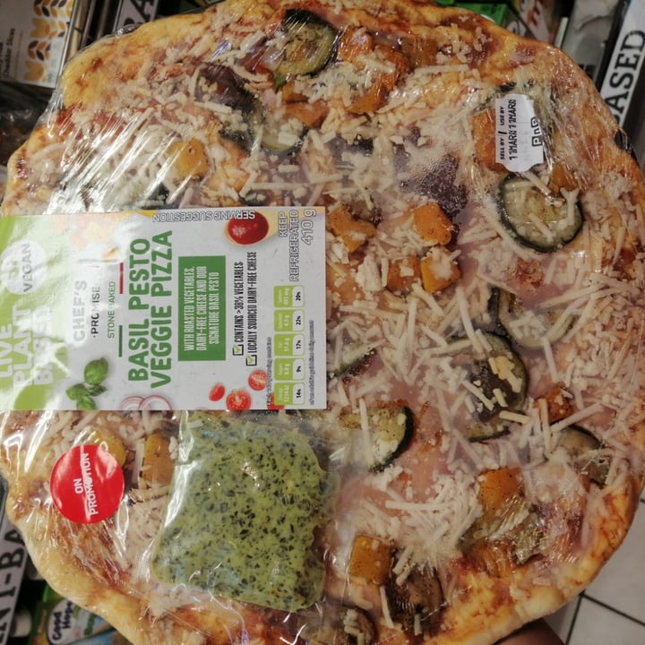 photo of Pick n Pay Live well Vegan Pizza shared by @happygirljen on  27 Mar 2022 - review