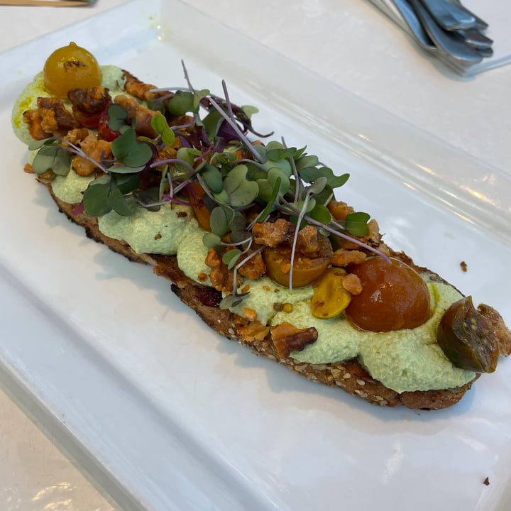 photo of Cafe Gala Avocado Toast shared by @blc1234 on  16 Jan 2022 - review