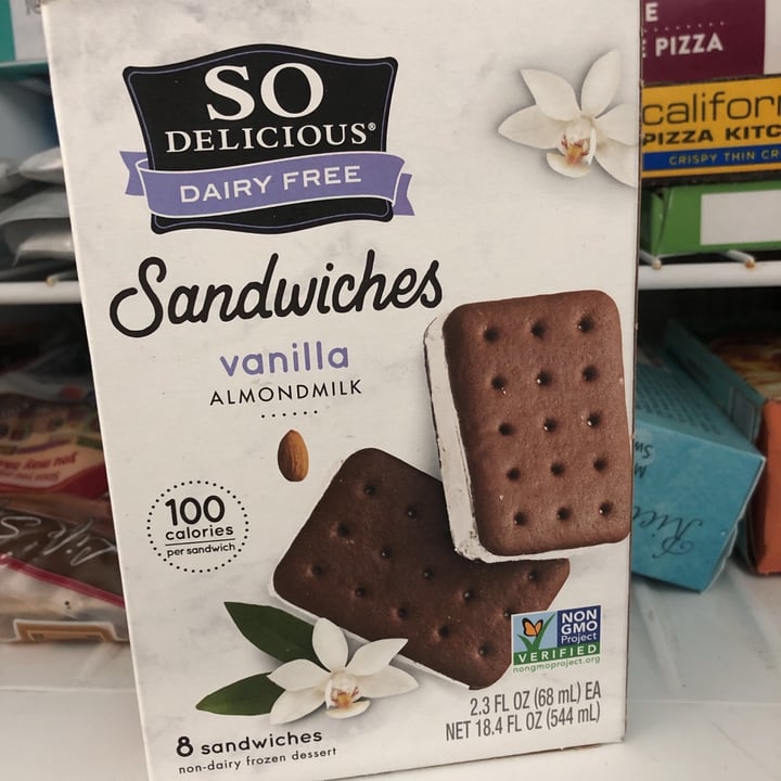 photo of So Delicious Dairy Free Sandwiches Vanilla Almondmilk Ice Cream shared by @veganrunnersocal on  03 Aug 2020 - review