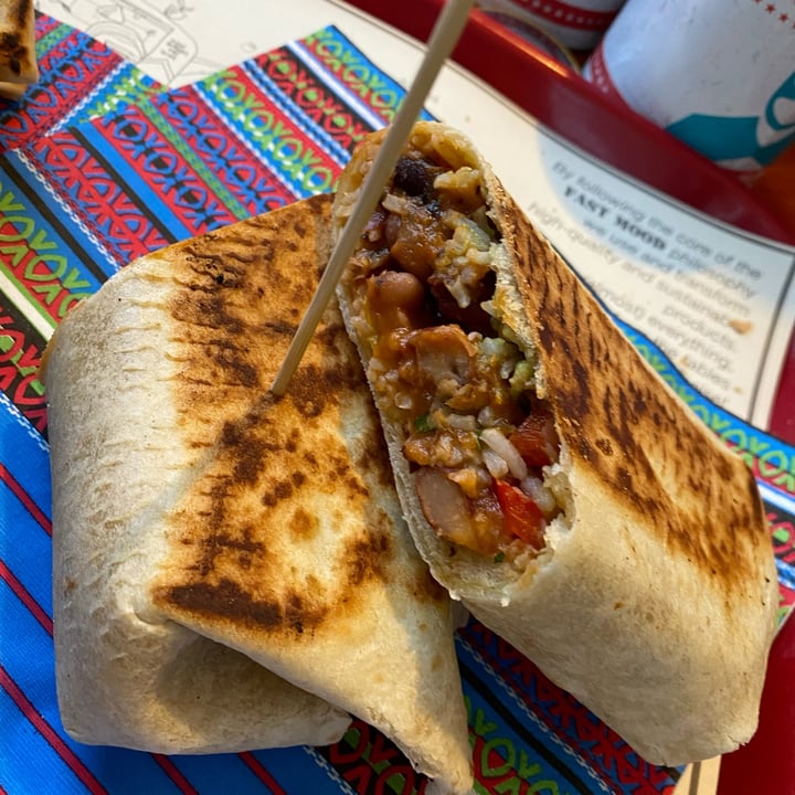 photo of FAST MOOD Burrito Sin Carne shared by @isabelgracel on  01 Jun 2022 - review