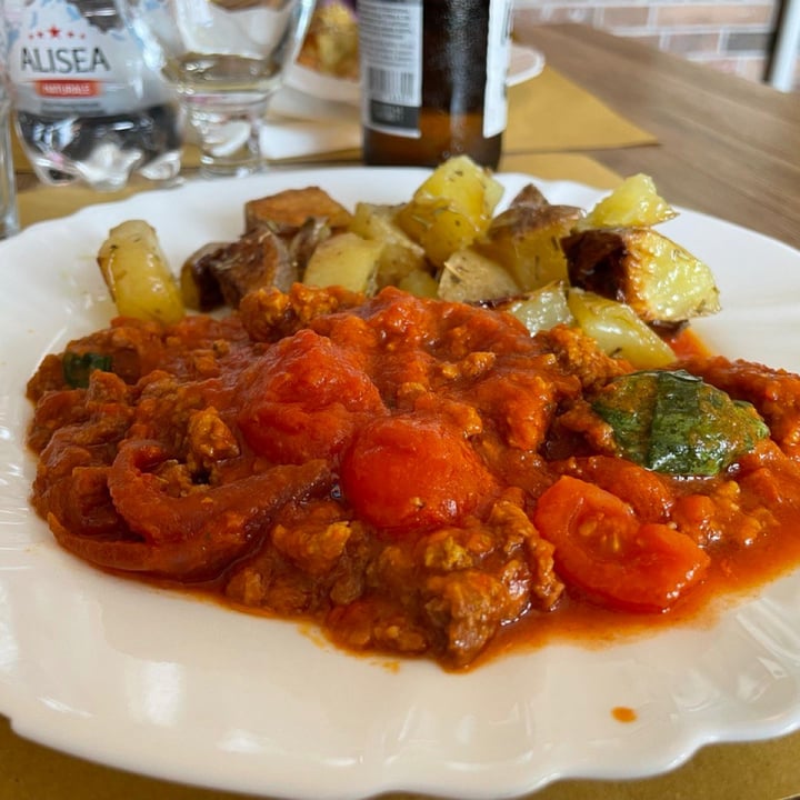 photo of Wow. Polpette vegane shared by @robertamurru on  05 Feb 2022 - review