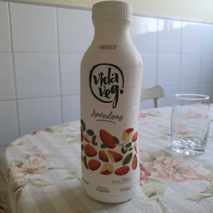 review photo of Vida Veg Iogurte De Amêndoas shared by @nananicolau on 16 Oct 2022 - review