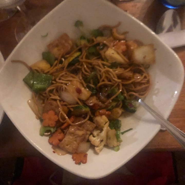 photo of Yindee's Cashew, chilli and basil stir fry shared by @leighclare29 on  31 Oct 2020 - review