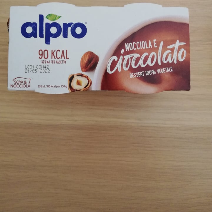 photo of Alpro Nocciola e cioccolato dessert 100% Vegetale shared by @pilly on  16 Apr 2022 - review