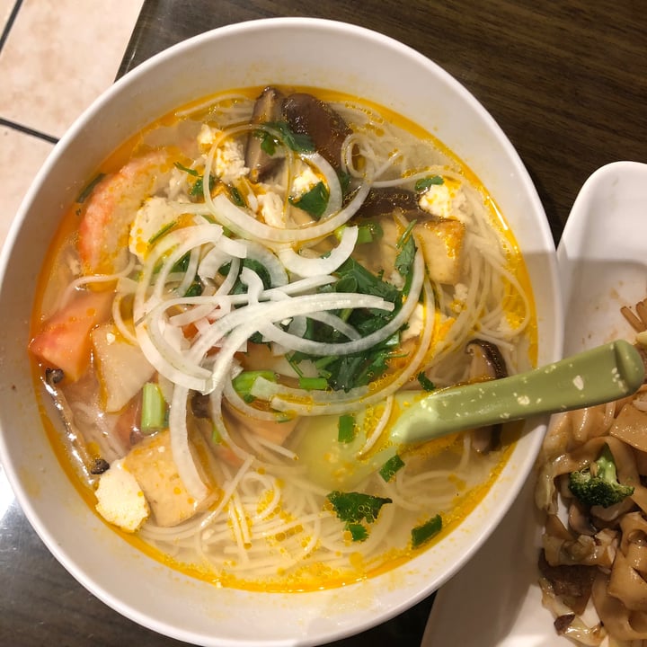 photo of Simple Joy Vegetarian Cuisine Vegan Crab Soup shared by @bandita on  14 Jun 2020 - review