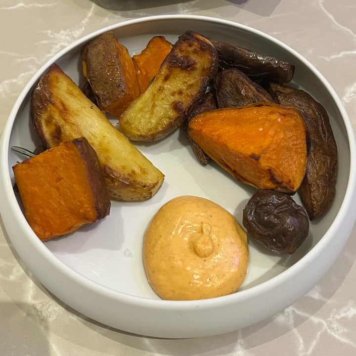 photo of Linfa Milano - Eat Different Patate & Patate shared by @mattia0 on  10 Jun 2022 - review