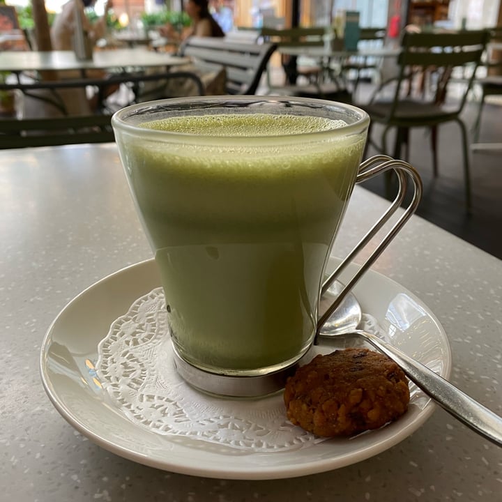photo of Privé Somerset Matcha Soy Latte shared by @helloitsjolyn on  03 Oct 2021 - review