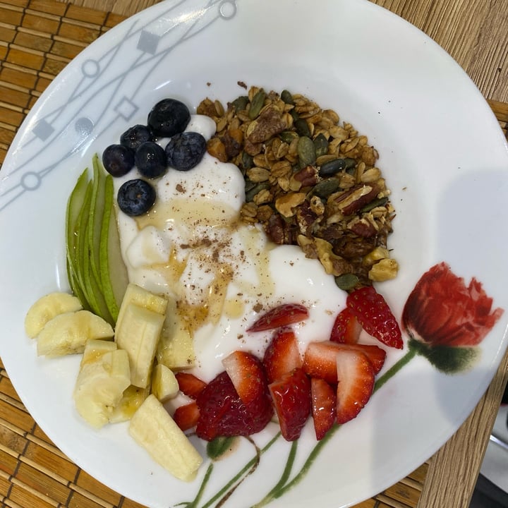 review photo of Misfit Union Ola Granola shared by @mmitsi on 18 Dec 2021 - review