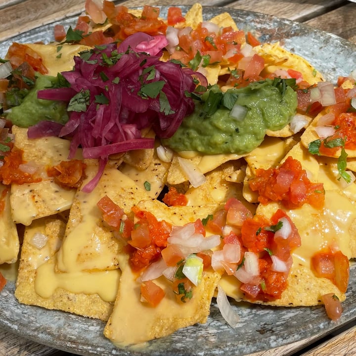 photo of Amarre 69 Nachos 69 shared by @yoyovegan on  16 Apr 2022 - review