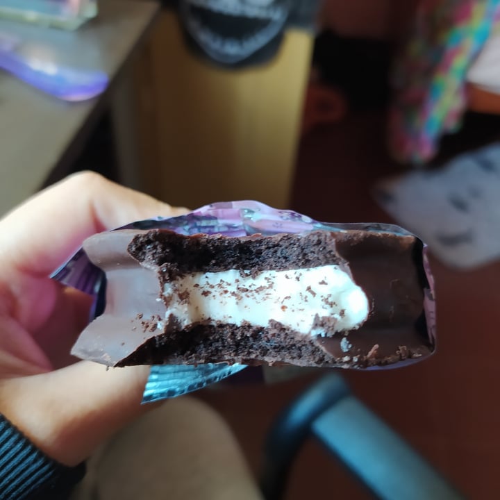 photo of Un Rincón Vegano Alfajor Black Vainilla shared by @lufield on  12 May 2021 - review