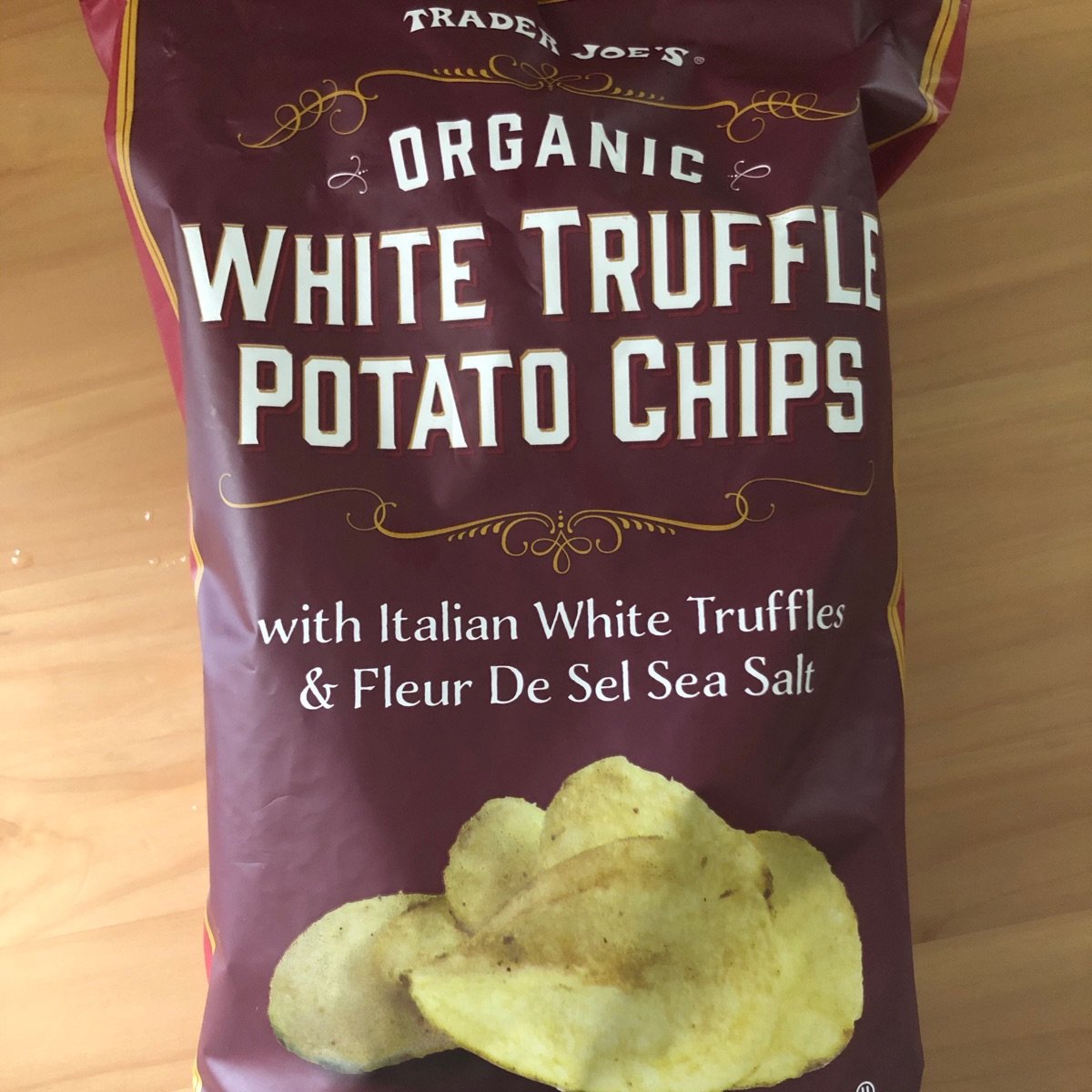 Trader Joe's White Truffle Potato Chips Reviews abillion