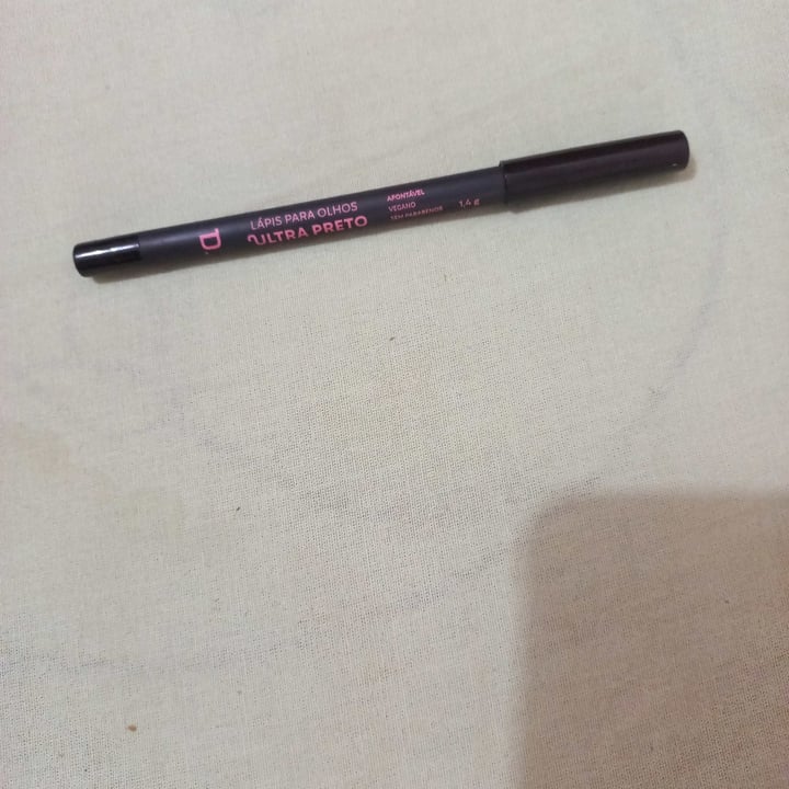 review photo of Dailus Lápis de olhos shared by @yaskara on 25 Apr 2022 - review