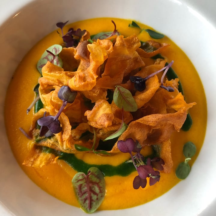 review photo of Osteria della Balera Vellutata di carote, crumble di mandorle e chips di carote fritte shared by @marina1982 on 18 Jun 2022 - review