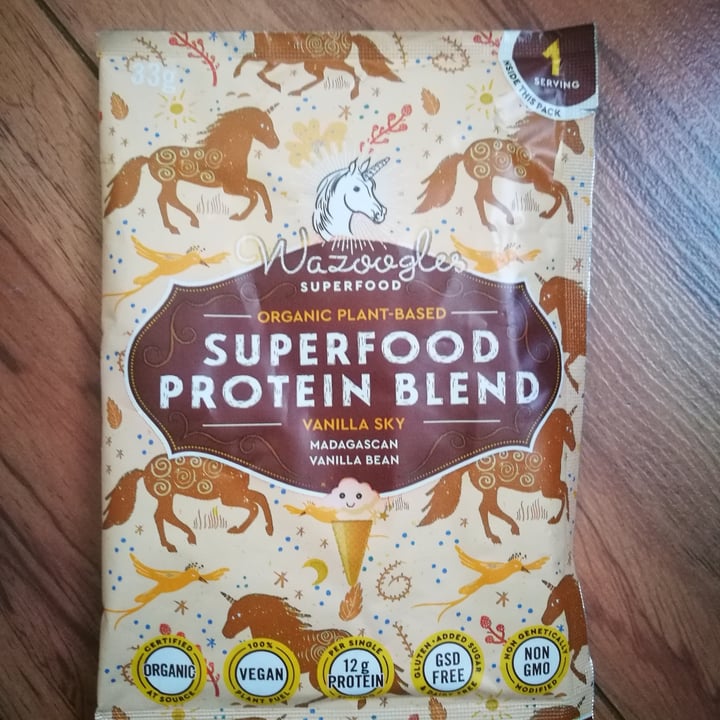 photo of Wazoogles Superfood Vanilla protein powder shared by @veganonthesavannah on  21 Aug 2020 - review