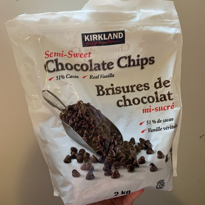 photo of Kirkland Signature Semi-Sweet Chocolate Chips shared by @seitanjunkie on  24 Apr 2021 - review