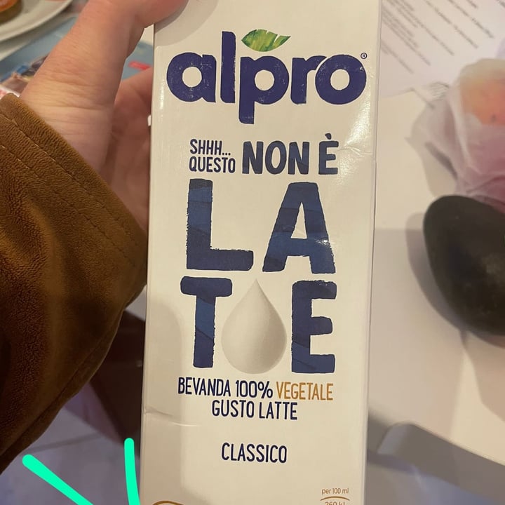 photo of Alpro Alpro - This is not milk (soy) shared by @ambragargiulo on  11 Apr 2022 - review