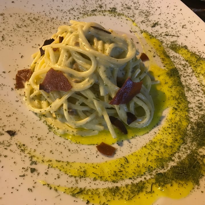 photo of Cavoli Nostri Spaghetti Alla Chitarra Al Limone Di Sorrento , Rucola E Mopur shared by @camimira on  15 Apr 2022 - review