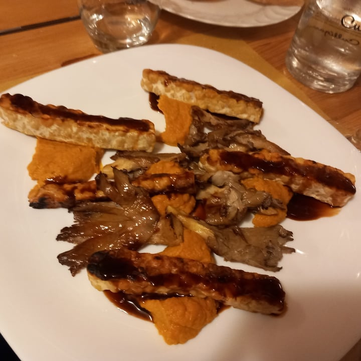 photo of La Fonderia Firenze Tempeh shared by @podofede on  02 Oct 2022 - review