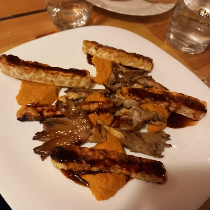 review photo of La Fonderia Firenze Tempeh shared by @podofede on 02 Oct 2022 - review