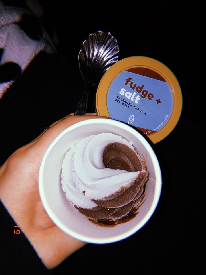 review photo of Lococo Creamery Valrhona Choc x Sea Salt shared by @shyafira on 22 Dec 2019 - review