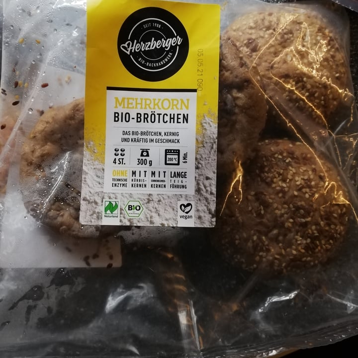 photo of Herzberger Mehrkorn Bio-Brötchen shared by @mareikeks on  18 Apr 2021 - review