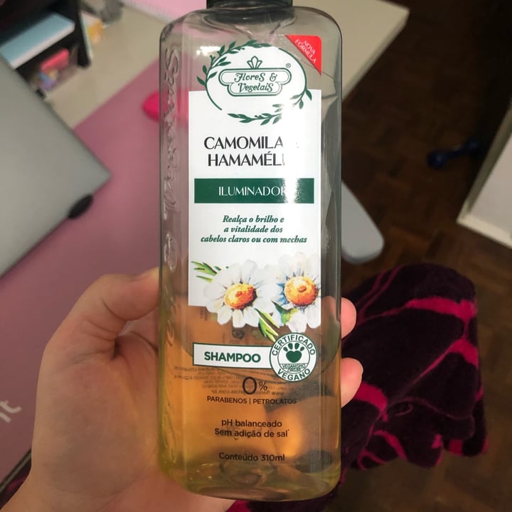 photo of Flores & Vegetais Shampoo Camomila E Hamamélis shared by @priscillabessi on  12 Sep 2022 - review