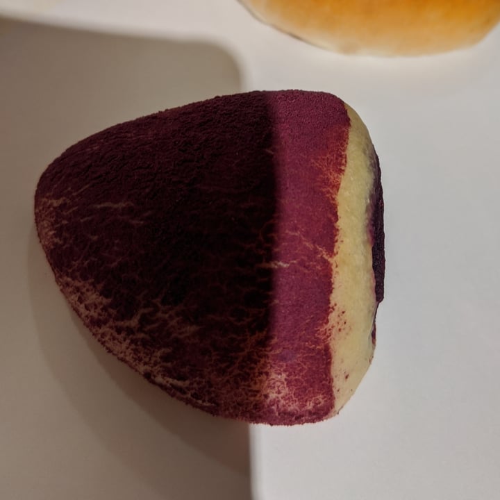 photo of Yiihotang Purple Sweet Potato Bun shared by @viviantothewu on  17 May 2020 - review