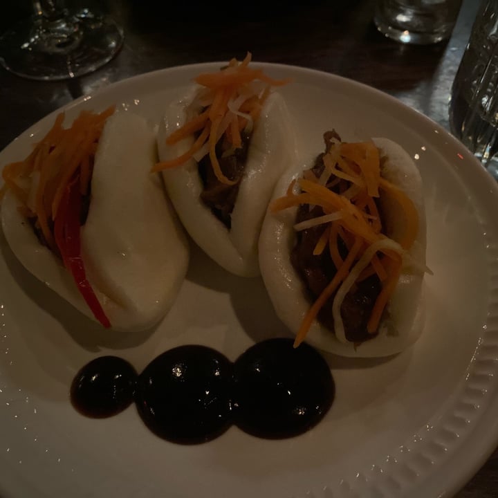 photo of Charlie was a sinner. Caramelized Eggplant Bao Buns shared by @araña on  08 May 2022 - review