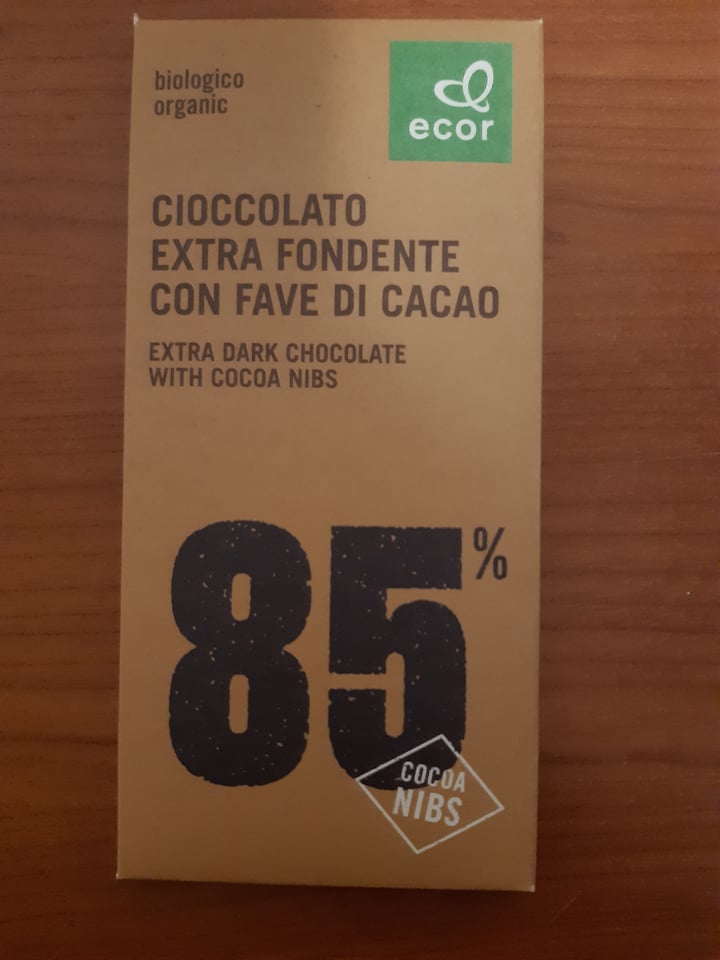 photo of Ecor Cioccolato extra fondente shared by @vegale12 on  25 Apr 2022 - review