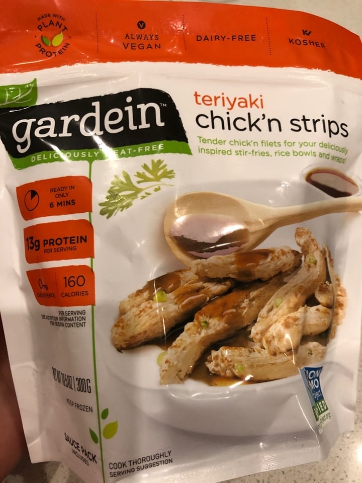 review photo of Gardein Teriyaki Chick`n Strips shared by @dcaversaschi on 12 Jan 2020 - review