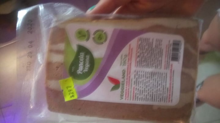 photo of Veggieland Panceta vegana shared by @ariiwtf269 on  20 Dec 2019 - review