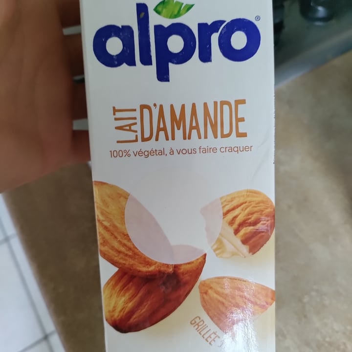 photo of Alpro Almond Milk shared by @tioalbe on  29 Nov 2021 - review
