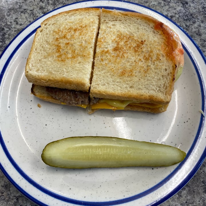 photo of Make It Vegan Patty Melt shared by @nathlena19 on  07 Mar 2022 - review