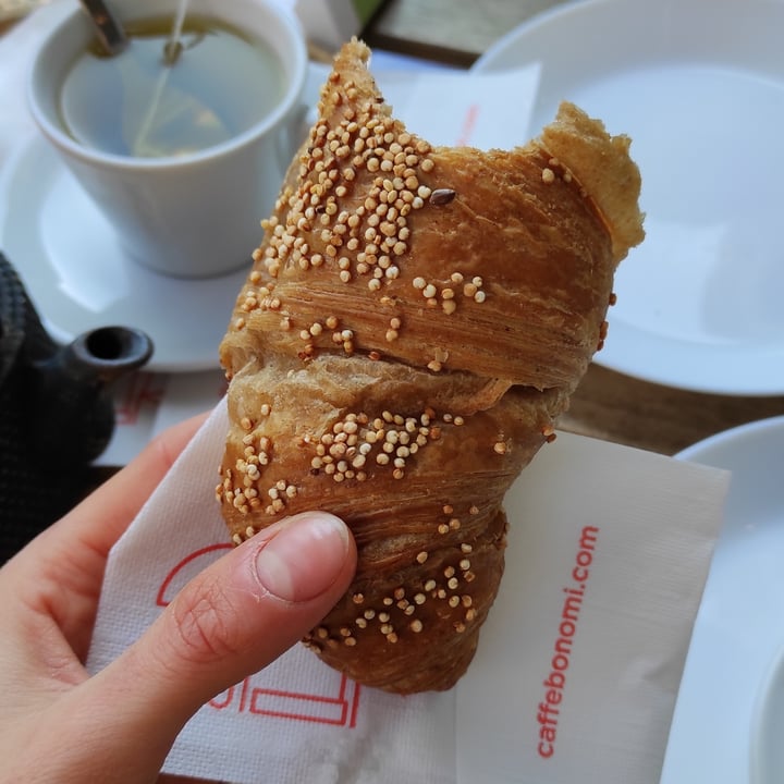 photo of So Natural Brioche Vegana shared by @qupid on  05 Apr 2022 - review