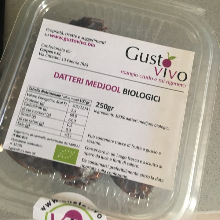 photo of Gusto vivo Datteri Medjool biologici shared by @sanponzo on  26 Nov 2021 - review