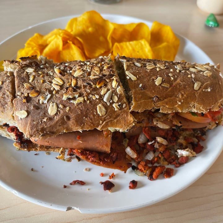 photo of Choclo y Maíz Cocina vegana Lonche cubano shared by @razor on  26 Feb 2022 - review