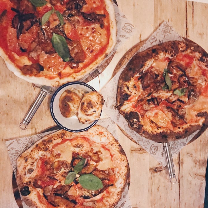 photo of Purezza Brighton Season.4.pizza.1 shared by @raquelamat on  11 Nov 2020 - review