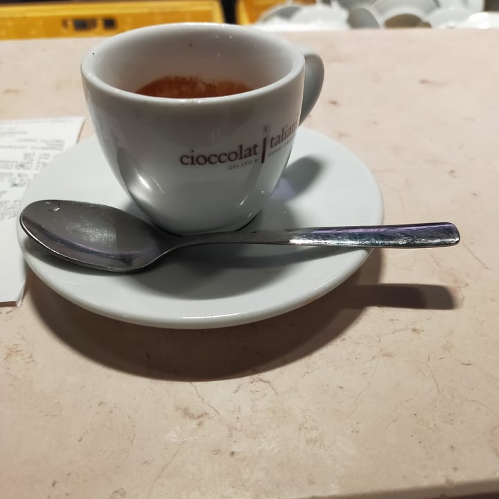 photo of Cioccolatitaliani Caffè espresso shared by @greengiu on  11 Jul 2022 - review