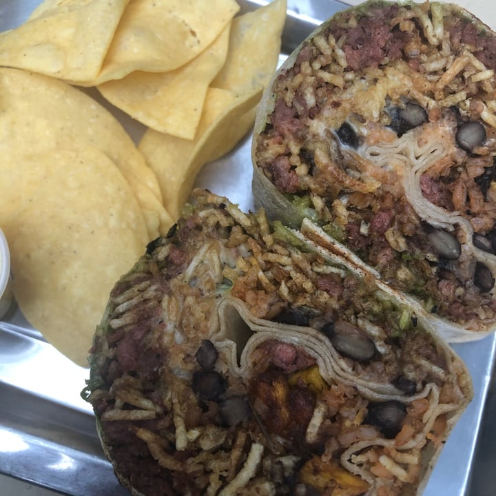 review photo of Cafe Leon Interior 6 Local 3 Paseo Del Faro Burrito Beyond Meat shared by @viviana-ripe on 25 Jun 2022 - review