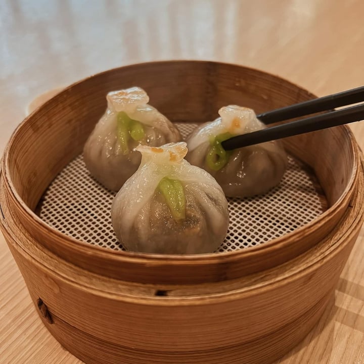 photo of Lotus Vegetarian Restaurant Truffle Mixed Mushroom Dumplings shared by @zyinwty on  18 May 2022 - review