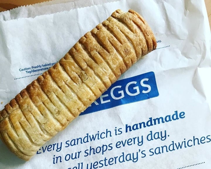 photo of Greggs Vegan Sausage Roll shared by @rubyannds on  09 Jan 2020 - review