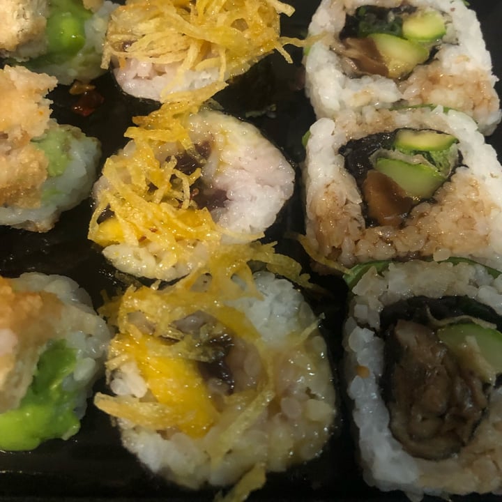 photo of Jiro Sushi - Sucursal Belgrano Sushi Vegano shared by @eugewarashi on  07 Apr 2022 - review