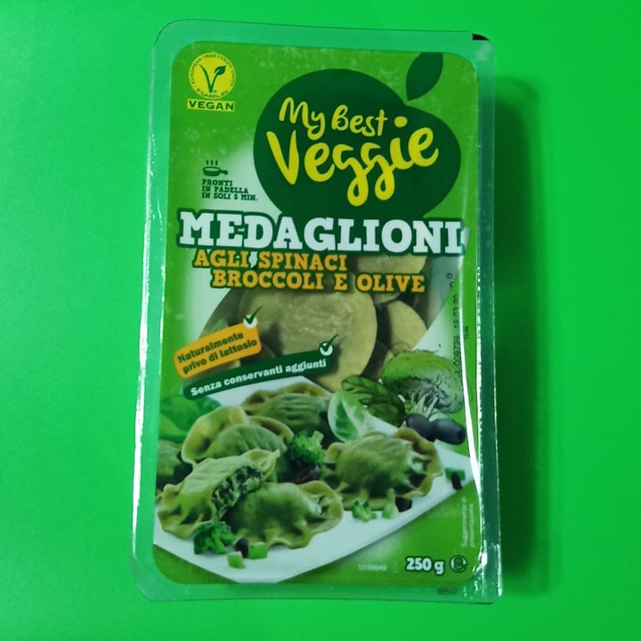 review photo of My Best Veggie Medaglioni agli spinaci, broccoli e olive shared by @renah-99 on 09 Mar 2020 - review