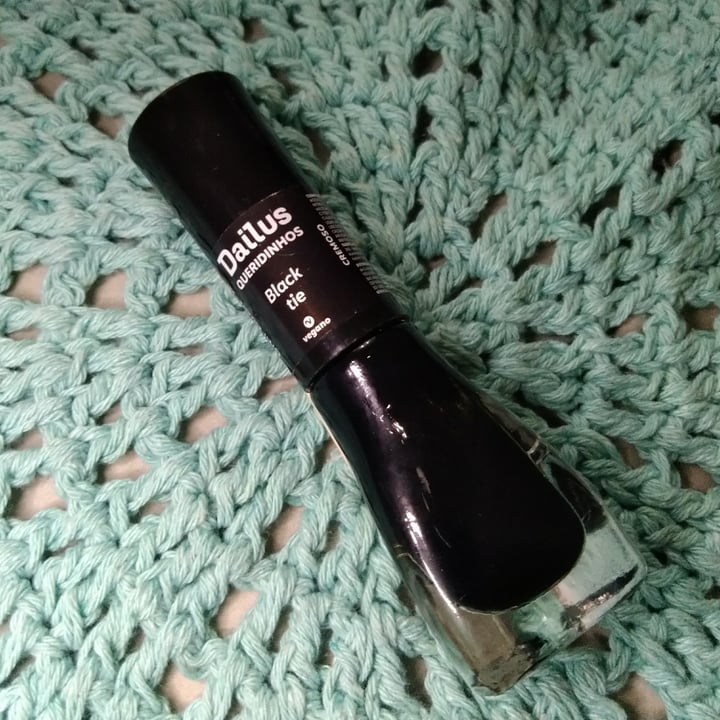 photo of Dailus Esmalte Black Tie shared by @tabatadugois on  29 Apr 2022 - review