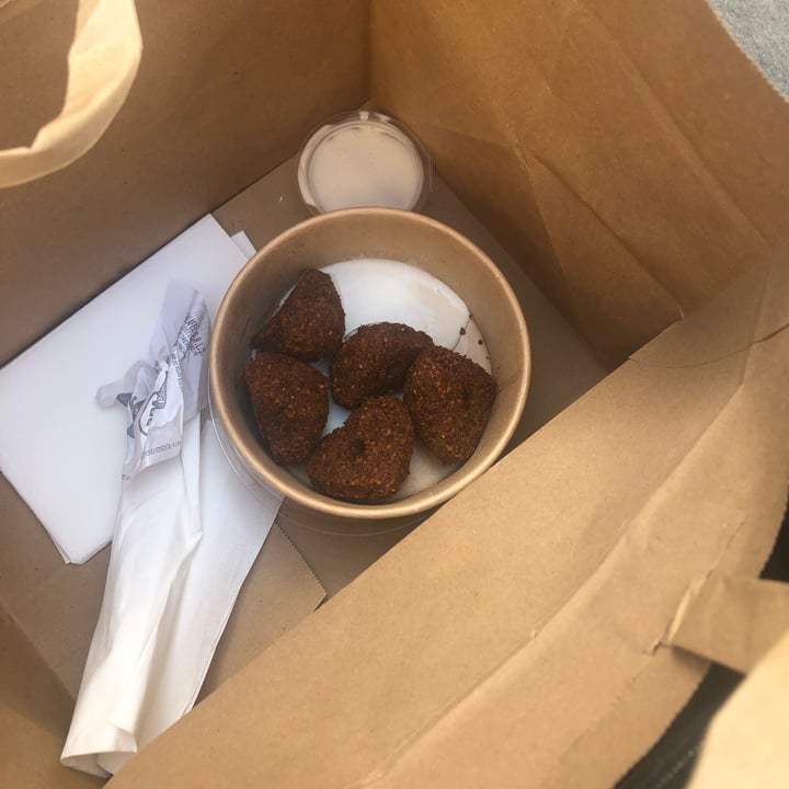 review photo of Santo Falafel Falafel shared by @giulietza on 16 Oct 2022 - review