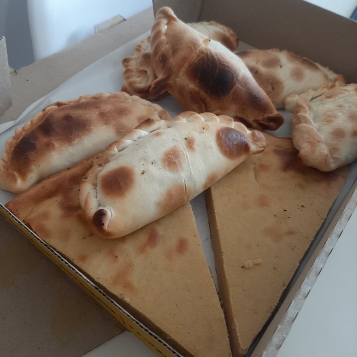 photo of Flipper palermo Empanadas shared by @manuazc on  26 Aug 2021 - review