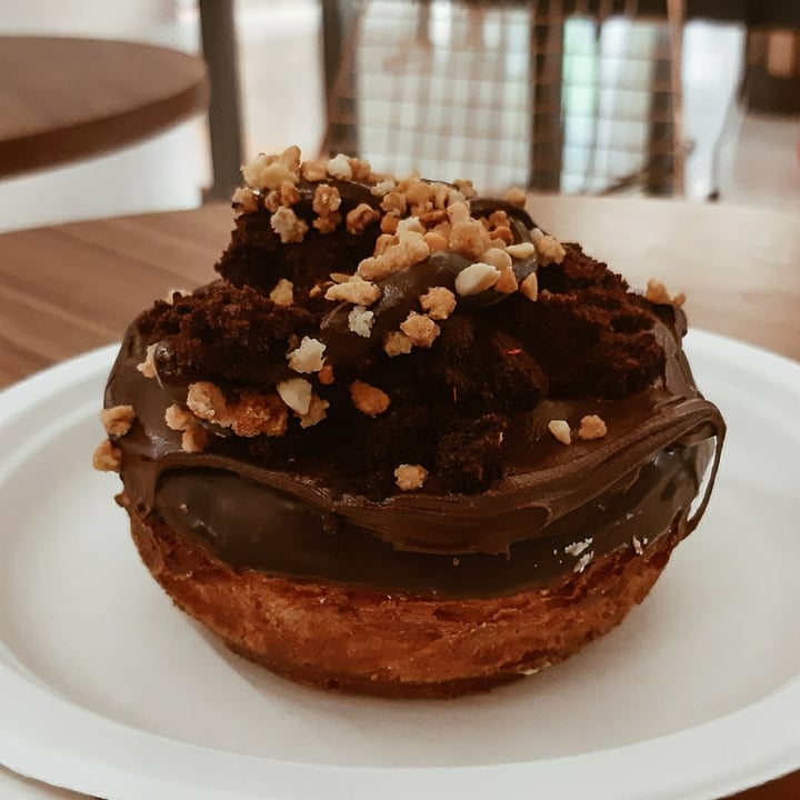 review photo of Chök The Chocolate Kitchen Kronut vegan chocolate shared by @pattivegan on 13 Oct 2020 - review
