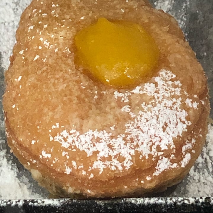 photo of Fratelli Piermattei Bombolone alla crema shared by @veggyviole on  14 Mar 2022 - review