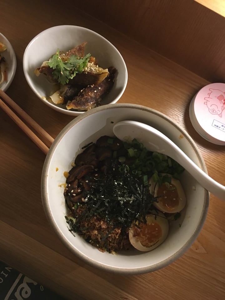 review photo of Dumpling Darlings Veggie Mandu and Miso Mushroom Noodles shared by @whoop on 26 Mar 2019 - review